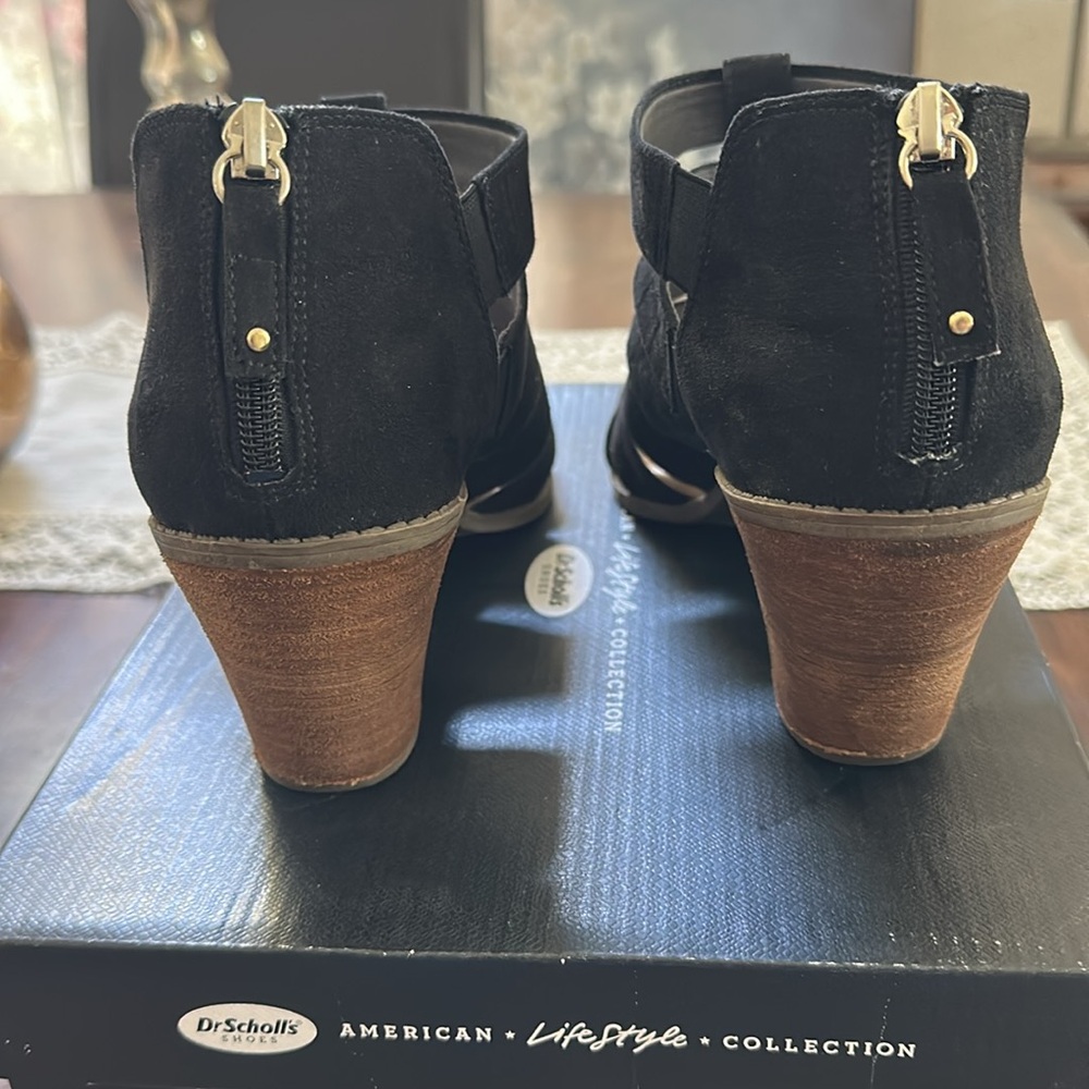 Dr. Scholl's Women's Black Strappy Sandals size 10. Gladiator style. 3.25" heel - Picture 4 of 7